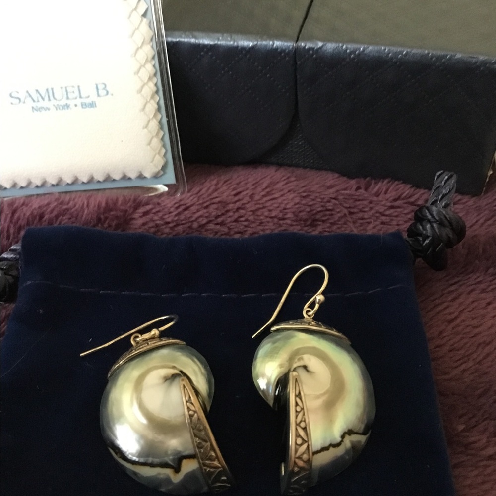 Artisan Crafted Samual B Sterling Silver Dangle Gemstone Shell Earrings